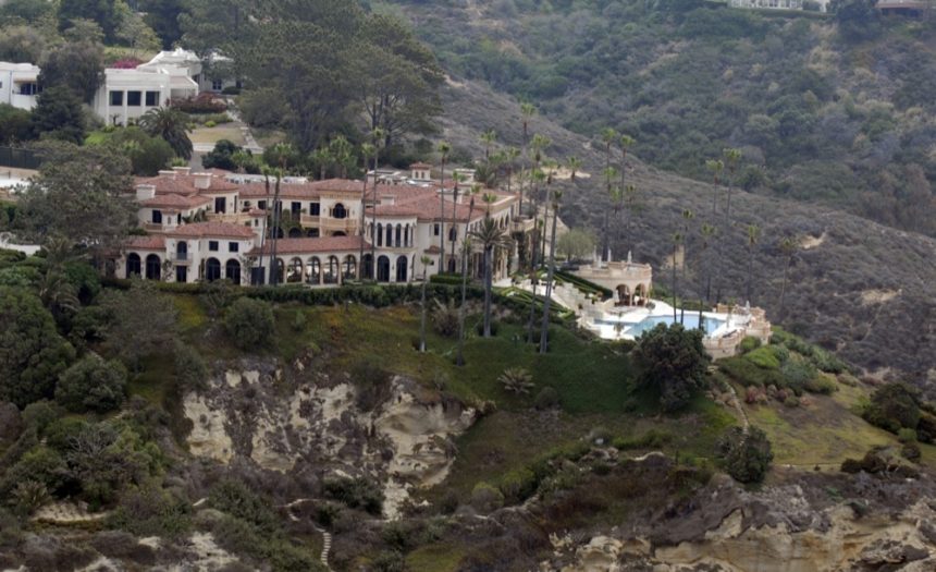 la-jolla-farms-bluffs-mansion