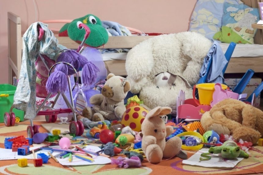 decluttering with kids